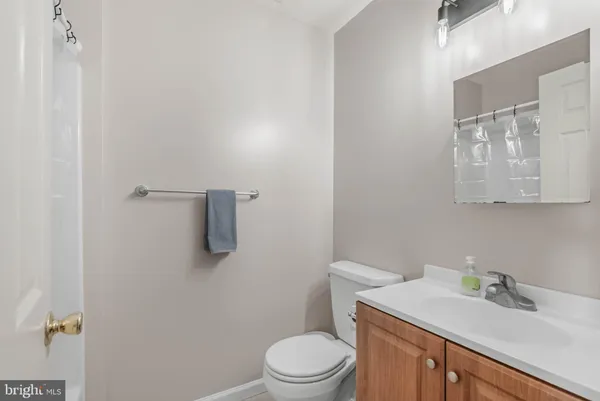 $3,500 | 413 West Beach Avenue, Unit B, Brigantine, NJ 08203