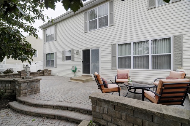 550 Wynbrooke Road Romeoville, IL 60446 - Photo 4 of 23