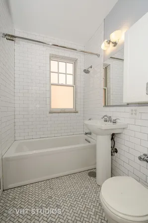 $2,950 | 734 Hinman Avenue, Unit 1, Evanston, IL 60202