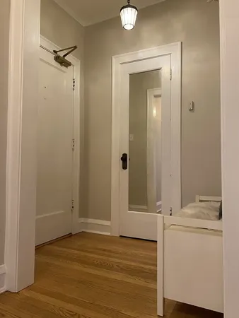 $2,950 | 734 Hinman Avenue, Unit 1, Evanston, IL 60202