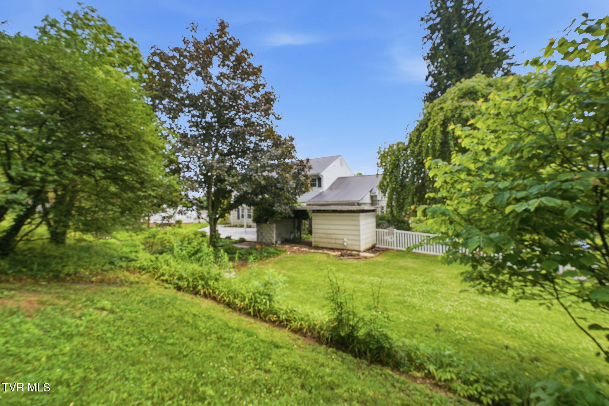 1700 Overhill Road Bristol, VA 24201 - Photo 42 of 50 37-web-or-mls-1700 Overhill Rd-42