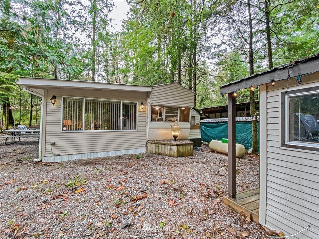 11-1 Goldrush Road North Deming, WA 98244 - Photo 2 of 25 Gallery Image 2