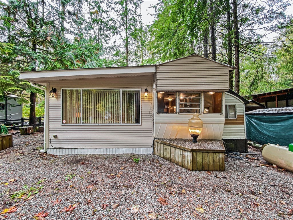 11-1 Goldrush Road North Deming, WA 98244 - Photo 3 of 25 Gallery Image 3