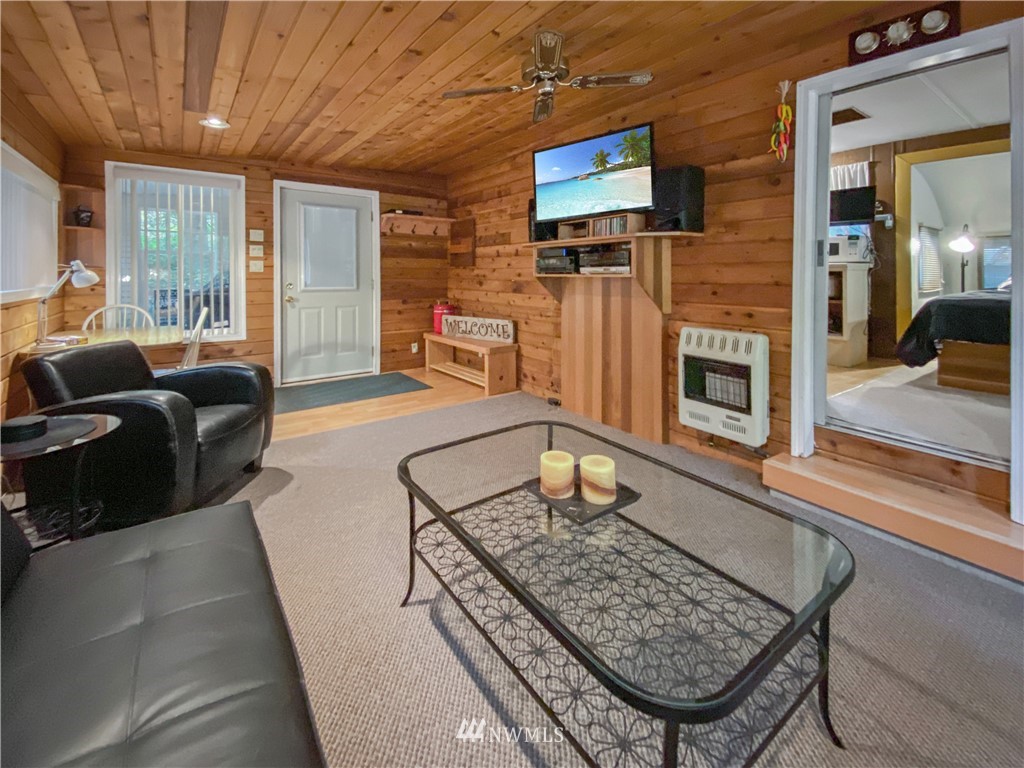 11-1 Goldrush Road North Deming, WA 98244 - Photo 8 of 25 Gallery Image 8