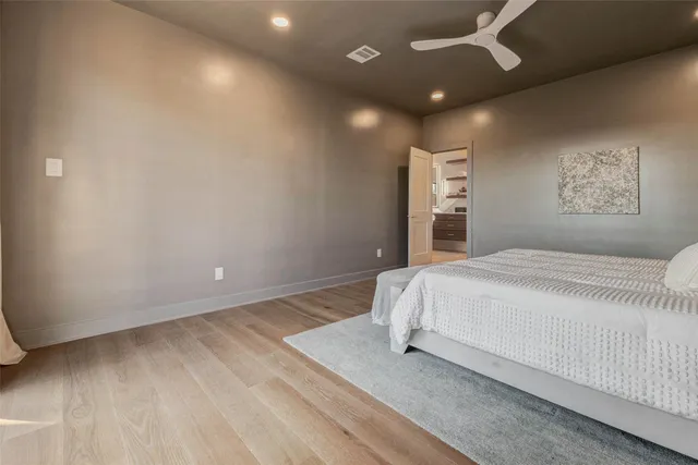 $1,149,900 | 1803 Willowmoss Court, Houston, TX 77008