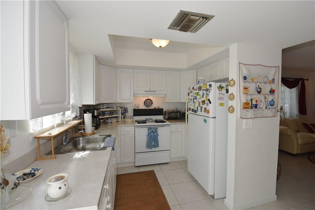 9275 Southwest 61st Way, Unit C Boca Raton, FL 33428 - Photo 8 of 31 Photo 8
