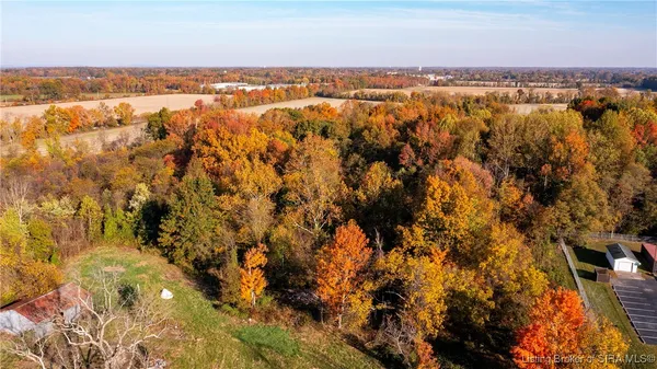 $250,000 | 415 East Ivan Rogers Drive, Scottsburg, IN 47170
