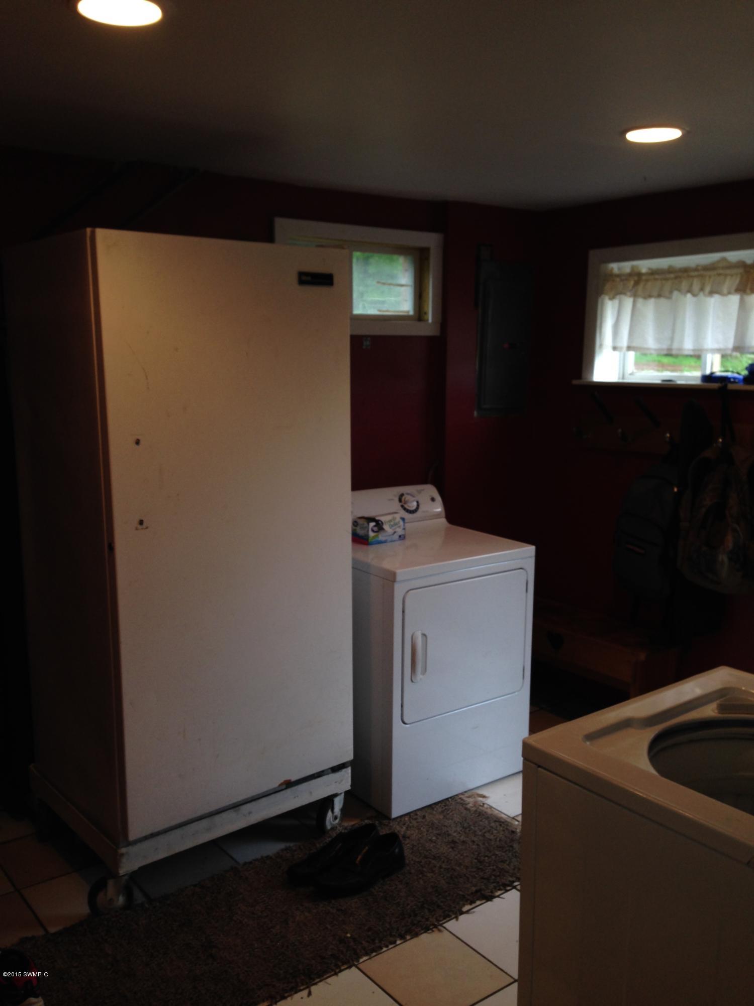 6304 Yerge Road Portland, MI 48875 - Photo 11 of 27 015