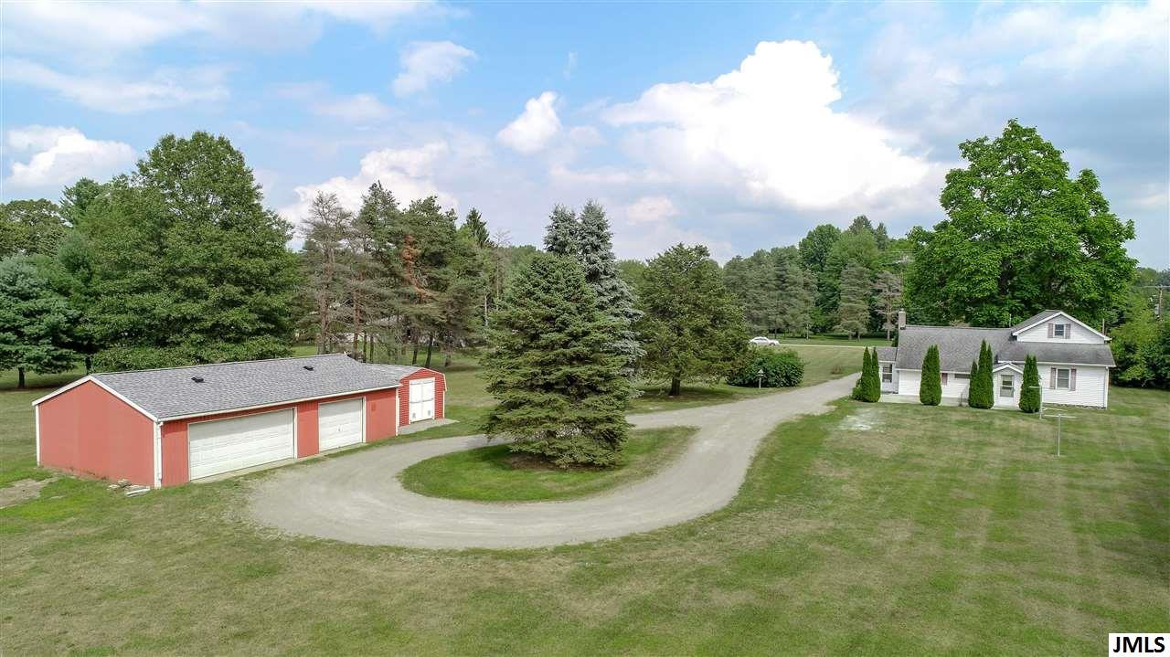 3300 Hawkins Road Jackson, MI 49201 - Photo 1 of 33 Photo 1
