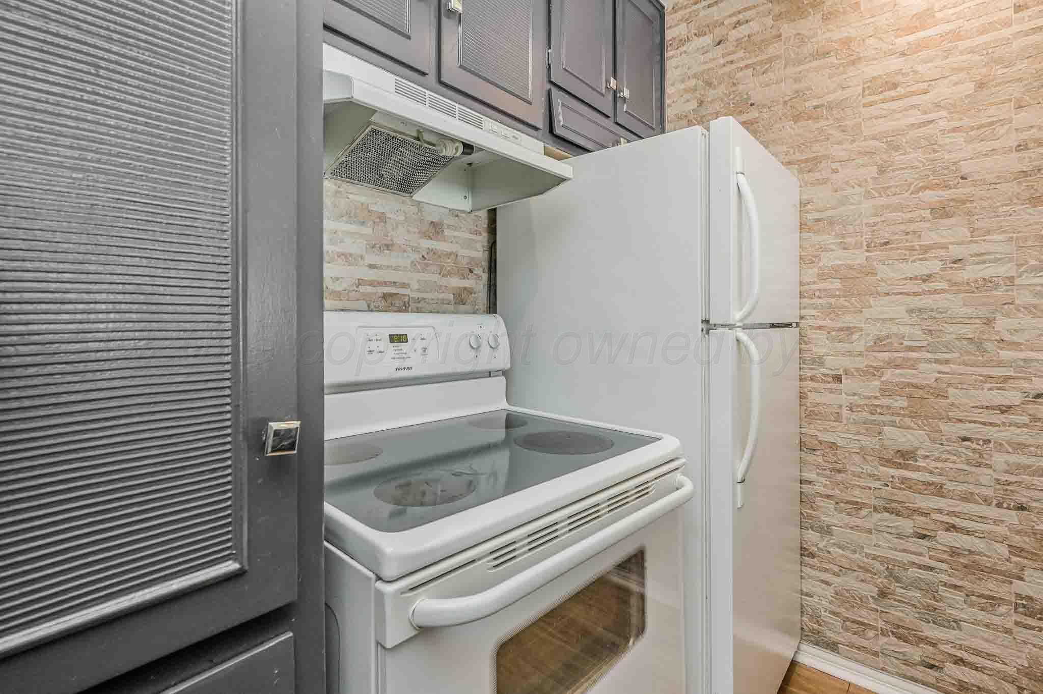 2400 South Polk Street, Unit 202 Amarillo, TX 79109 - Photo 4 of 18 2400_S_Polk_202-6