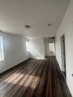 a view of empty room with window