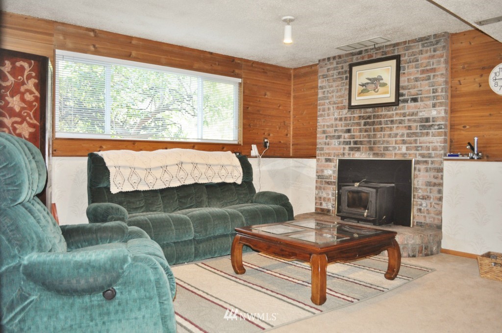 10107 Northeast 204th Street Bothell, WA 98011 - Photo 11 of 19