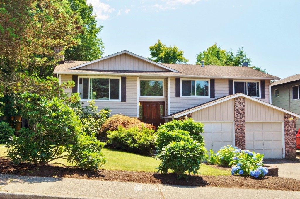 10107 Northeast 204th Street Bothell, WA 98011 - Photo 19 of 19