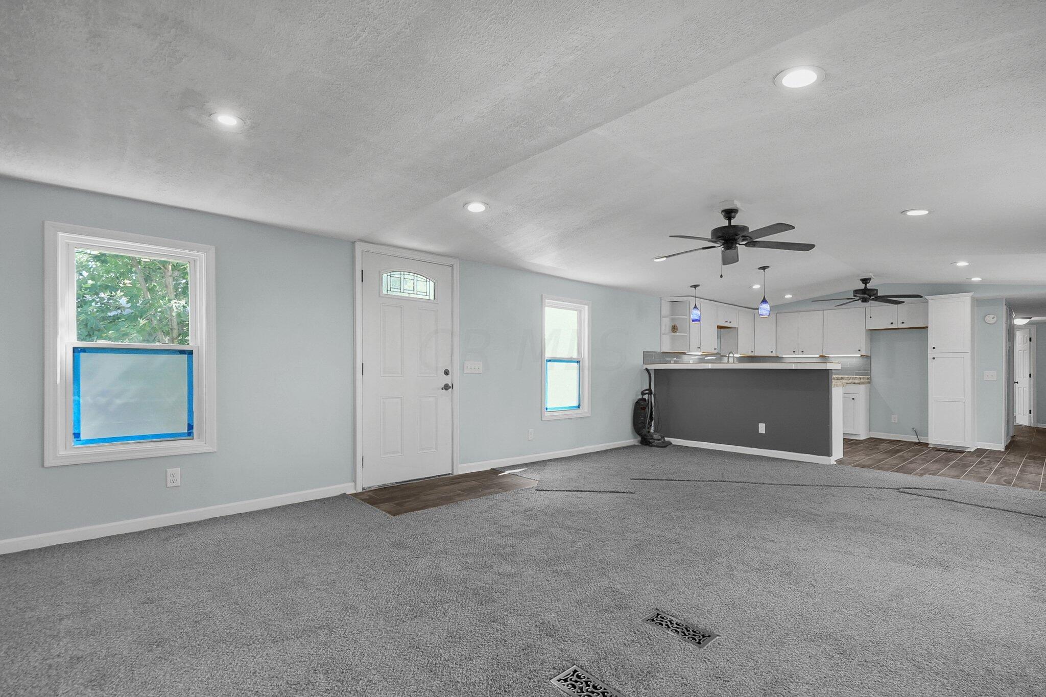 8764 National Road Southwest, Unit LOT 46 Etna, OH 43062 - Photo 6 of 19 Living Room