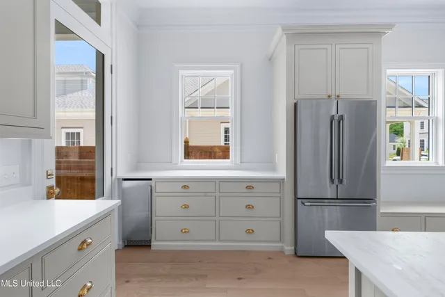 $929,500 | 102 Commonwealth Drive, Madison, MS 39110