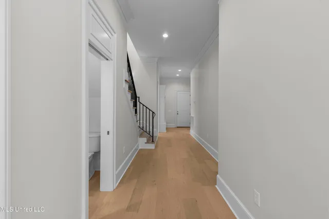 $929,500 | 102 Commonwealth Drive, Madison, MS 39110