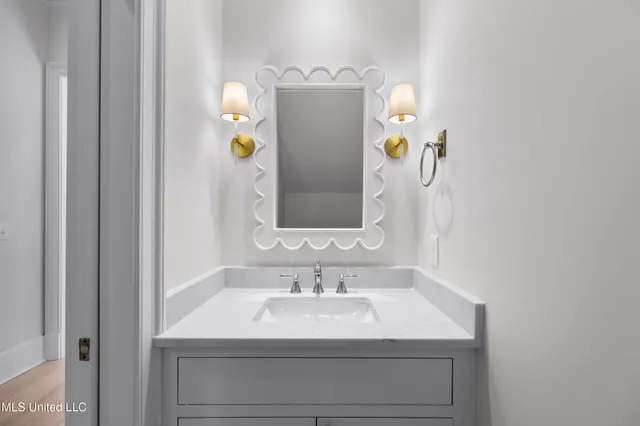 $929,500 | 102 Commonwealth Drive, Madison, MS 39110