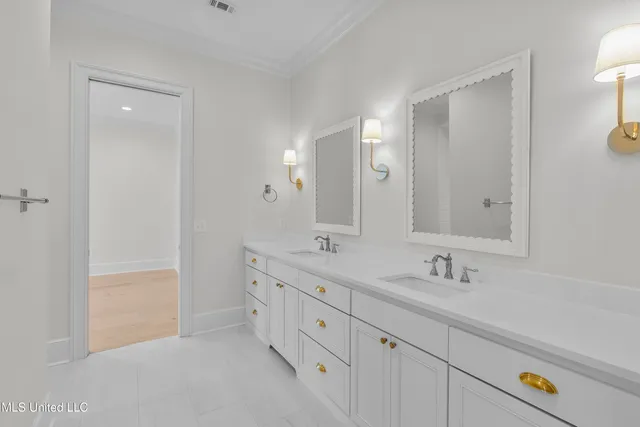 $929,500 | 102 Commonwealth Drive, Madison, MS 39110