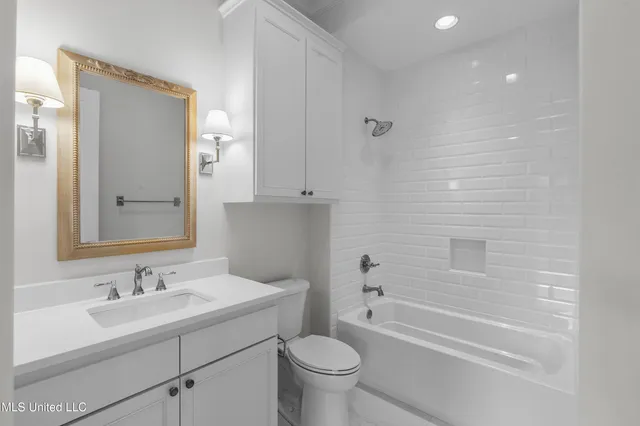 $929,500 | 102 Commonwealth Drive, Madison, MS 39110