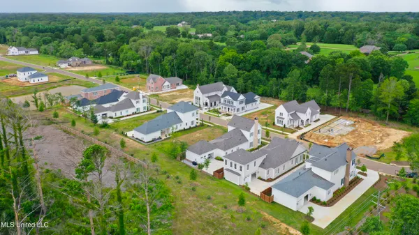 $929,500 | 102 Commonwealth Drive, Madison, MS 39110