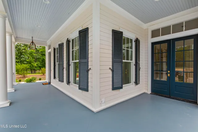 $929,500 | 102 Commonwealth Drive, Madison, MS 39110