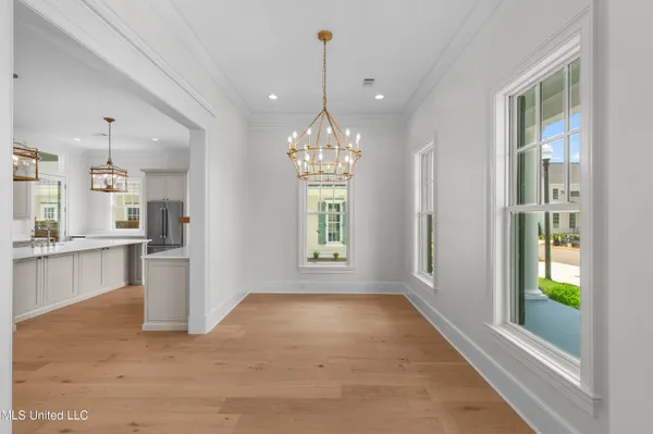 $929,500 | 102 Commonwealth Drive, Madison, MS 39110