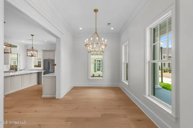 $929,500 | 102 Commonwealth Drive, Madison, MS 39110