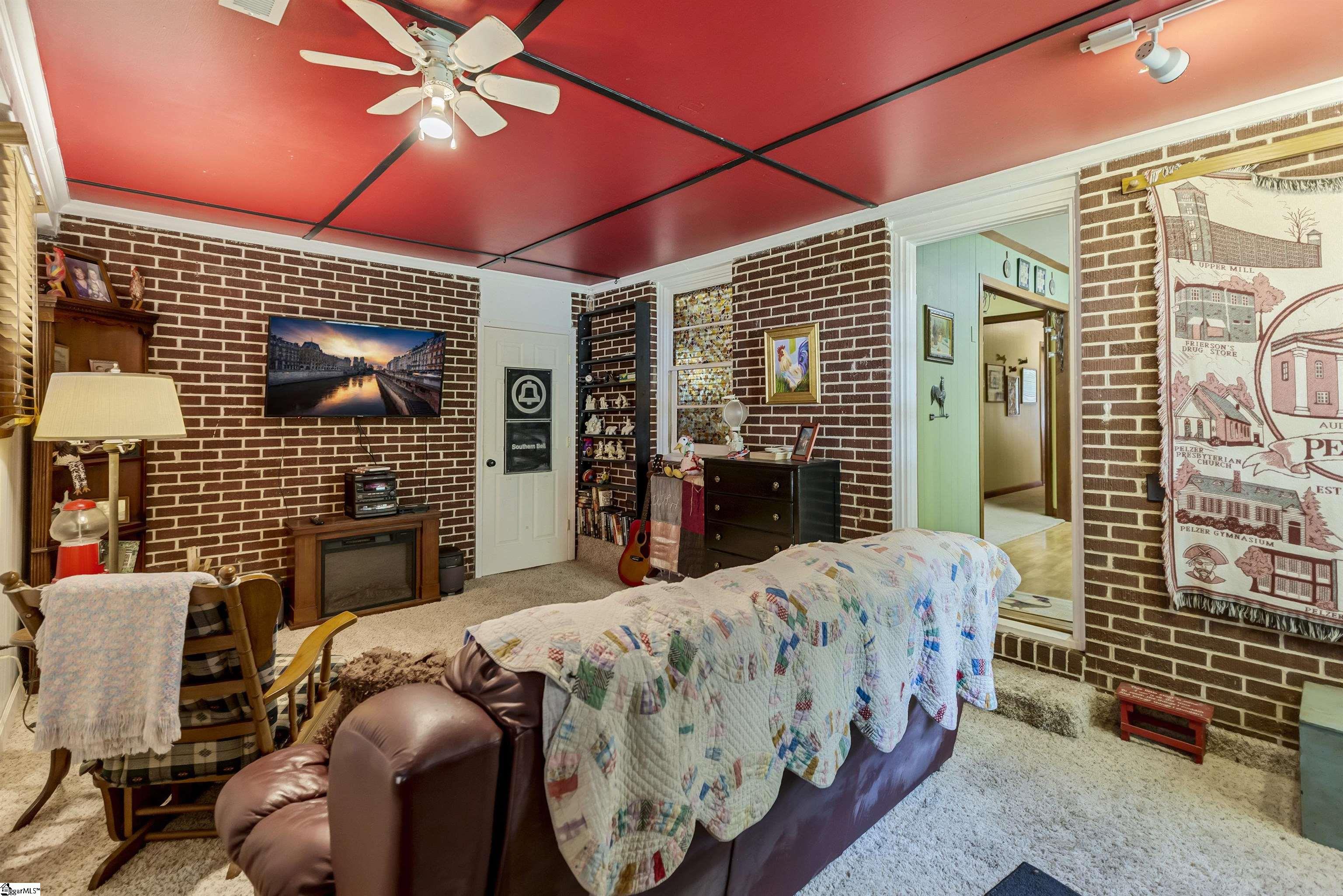 211 Looper Road Pelzer, SC 29669 - Photo 5 of 36