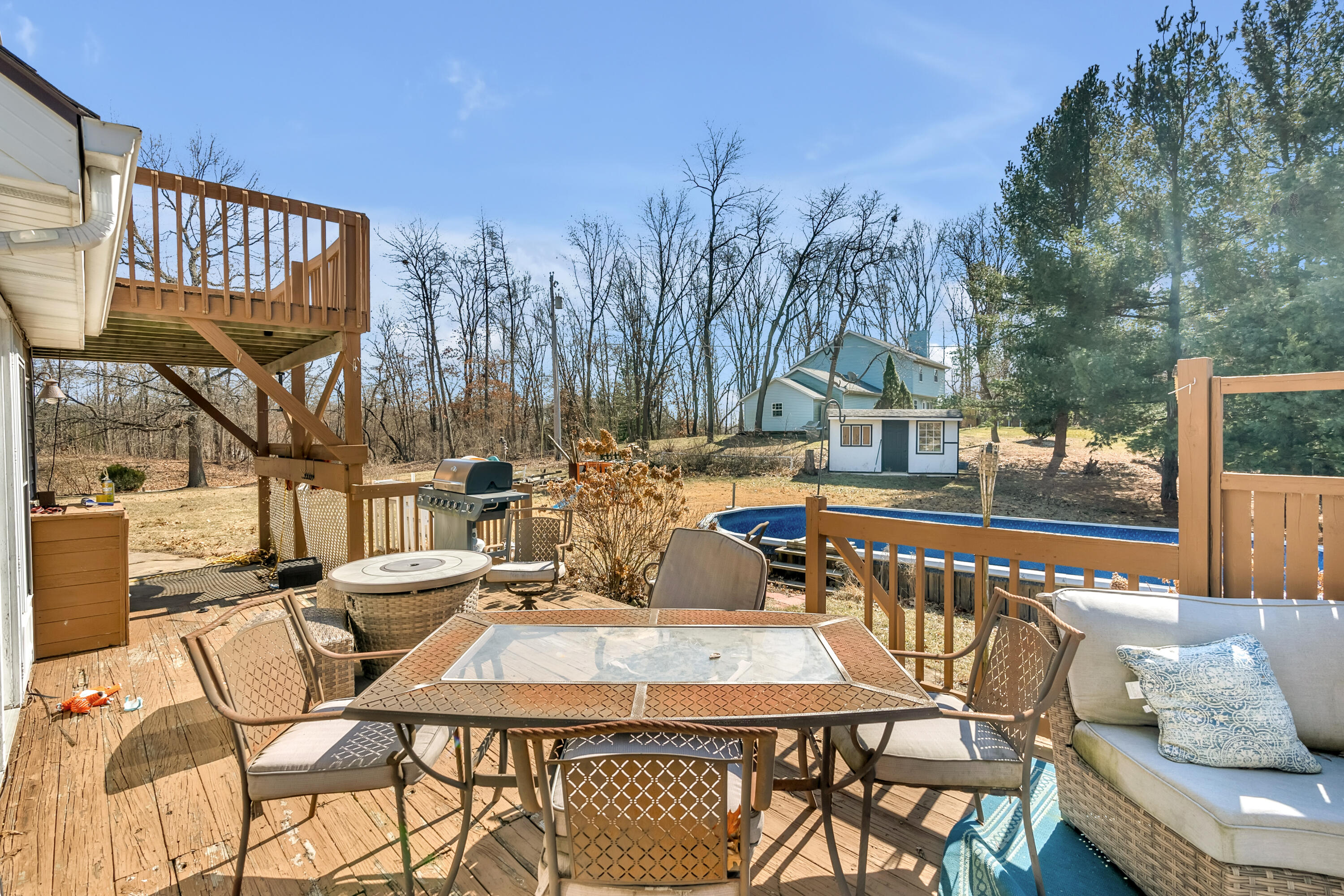 5351 East Honor Avenue Demotte, IN 46310 - Photo 30 of 31 a outdoor view with a sitting space