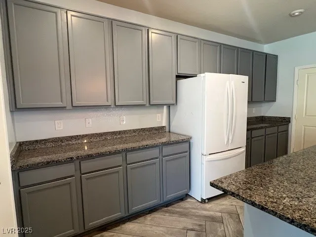 $2,600 | 981 Soaring Moon Drive, Henderson, NV 89015