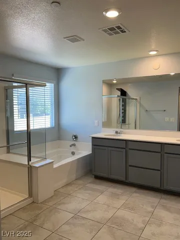 $2,600 | 981 Soaring Moon Drive, Henderson, NV 89015
