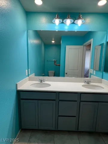 $2,600 | 981 Soaring Moon Drive, Henderson, NV 89015