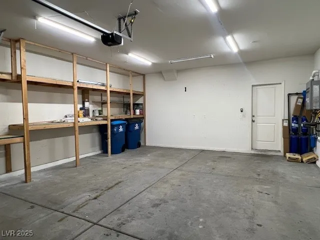 $2,600 | 981 Soaring Moon Drive, Henderson, NV 89015