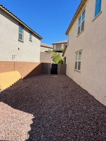 $2,600 | 981 Soaring Moon Drive, Henderson, NV 89015