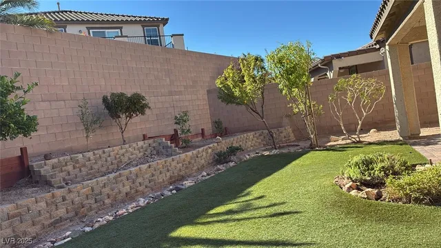 $2,600 | 981 Soaring Moon Drive, Henderson, NV 89015