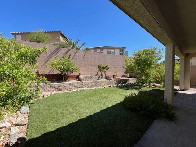 $2,600 | 981 Soaring Moon Drive, Henderson, NV 89015
