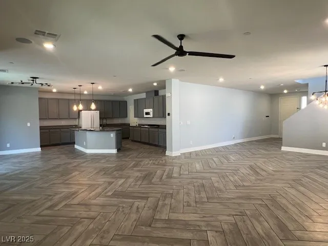 $2,600 | 981 Soaring Moon Drive, Henderson, NV 89015