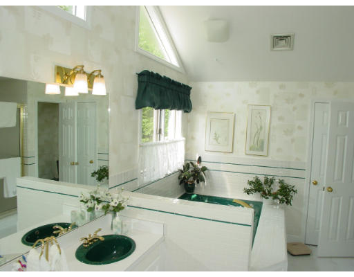31 Stearns Road Marlborough, MA 01752 - Photo 8 of 9 Gallery Image 8