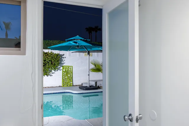 $788,818 | 812 Calle Paul, Palm Springs, CA 92264