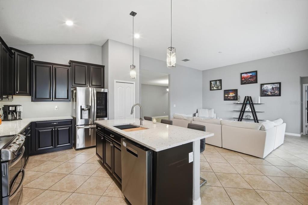 11604 Sunburst Marble Road Riverview, FL 33579 - Photo 10 of 39