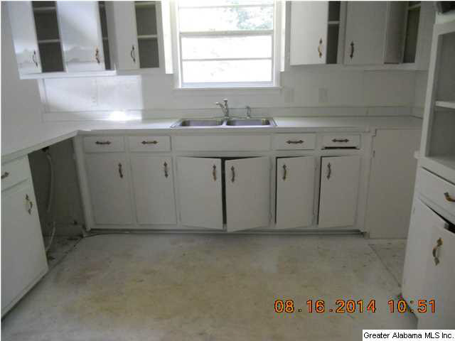 200 Davis Street Piedmont, AL 36272 - Photo 3 of 6