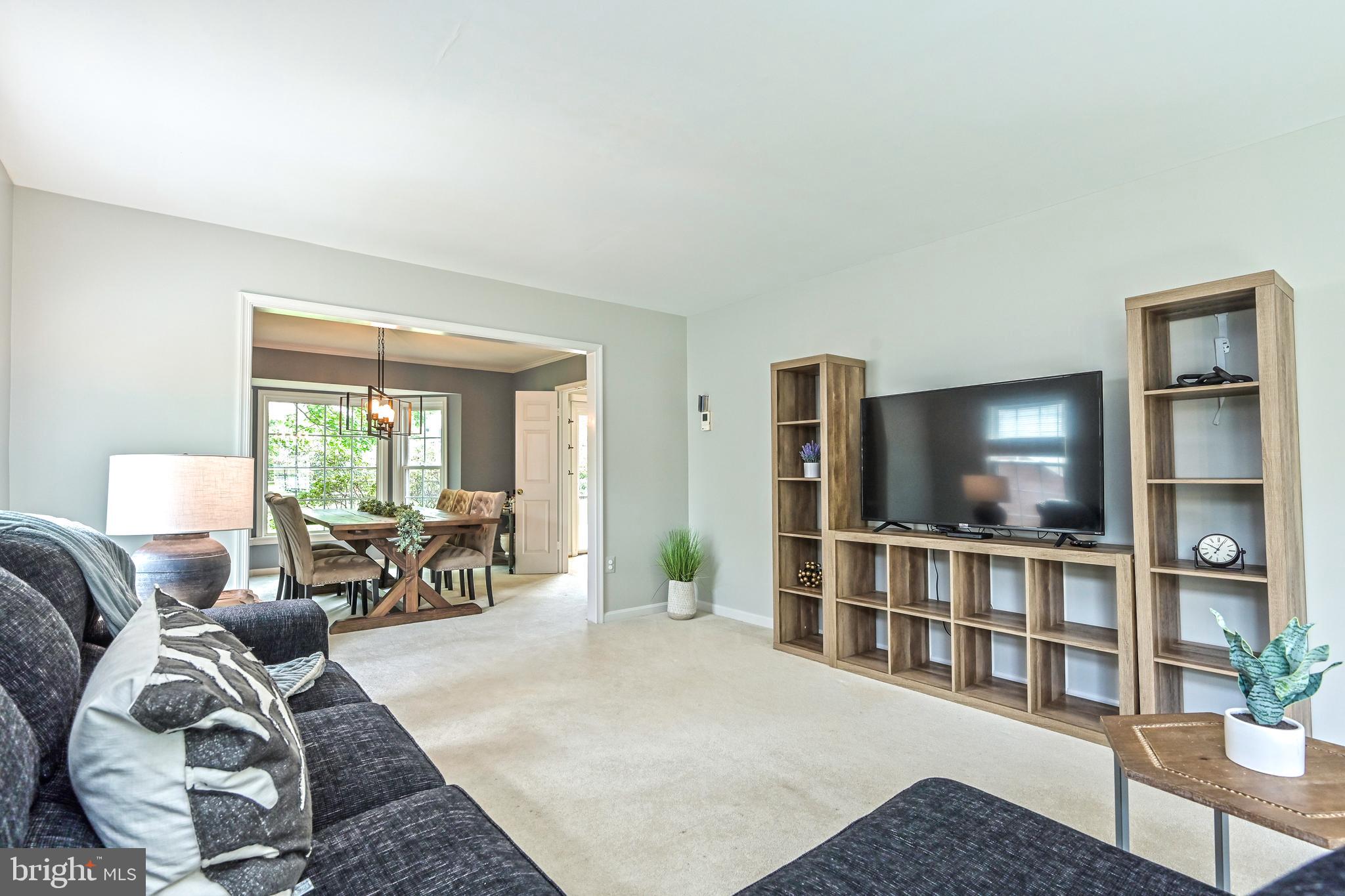 8942 Kenilworth Drive Burke, VA 22015 - Photo 19 of 72