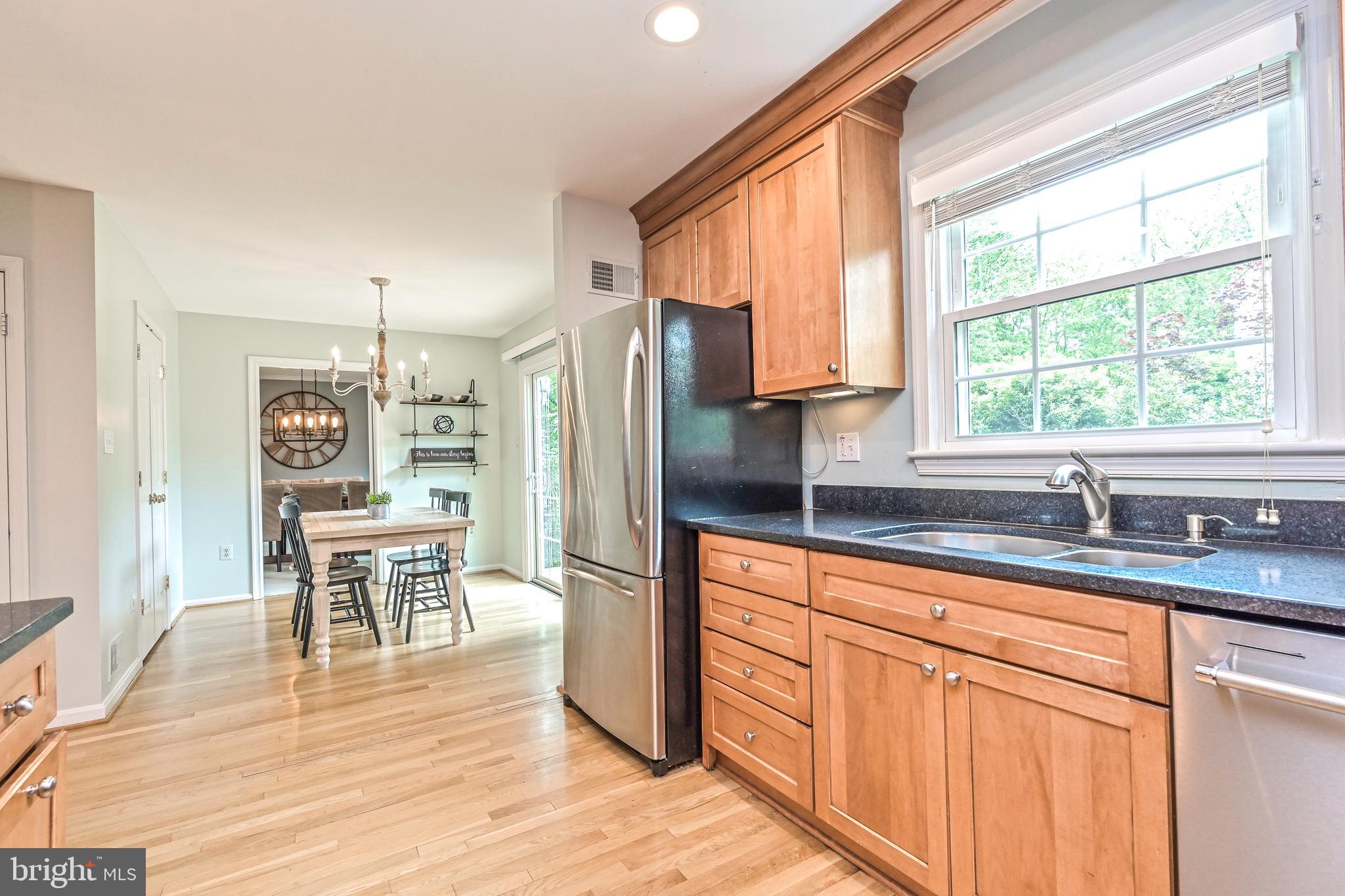 8942 Kenilworth Drive Burke, VA 22015 - Photo 32 of 72