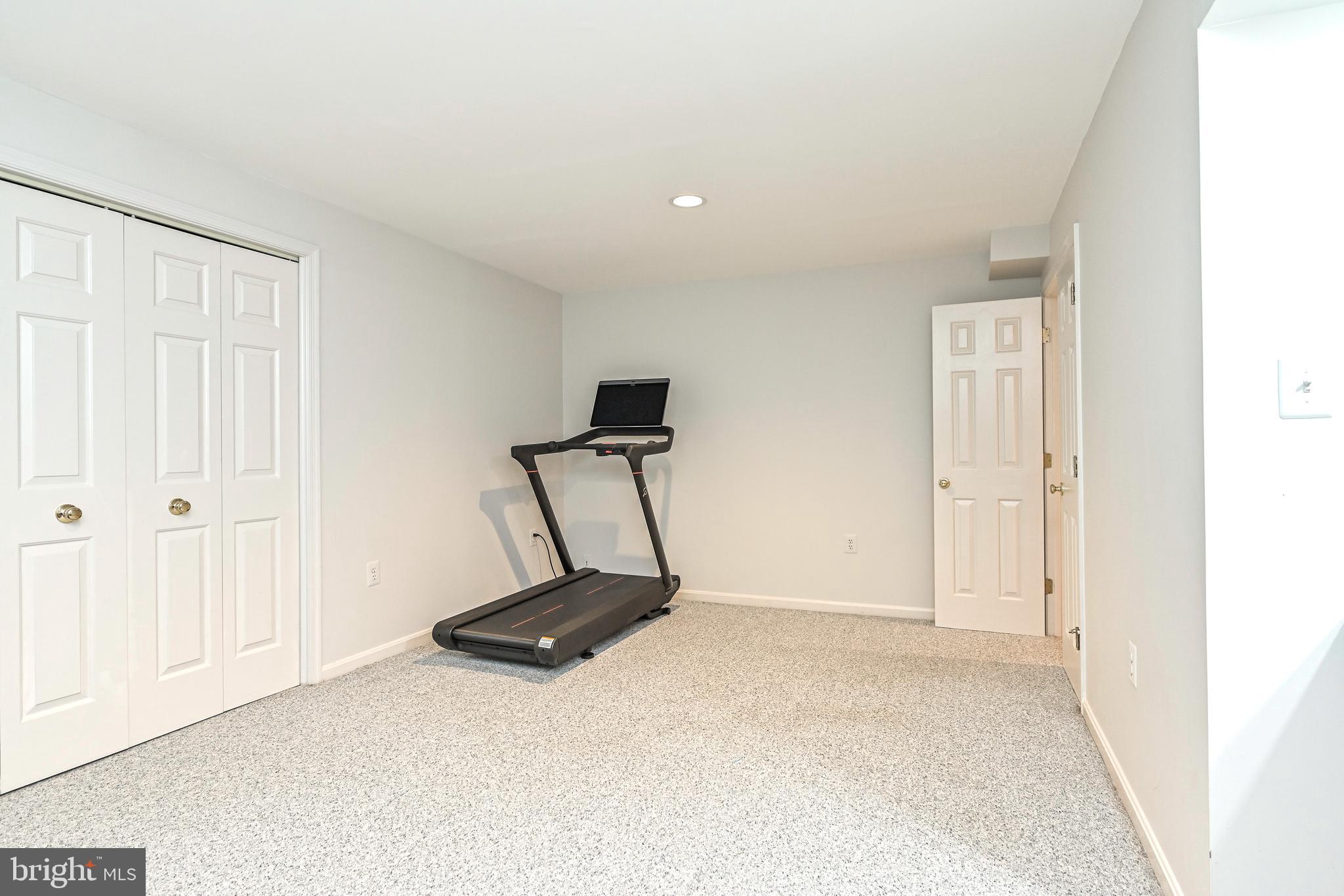 8942 Kenilworth Drive Burke, VA 22015 - Photo 61 of 72