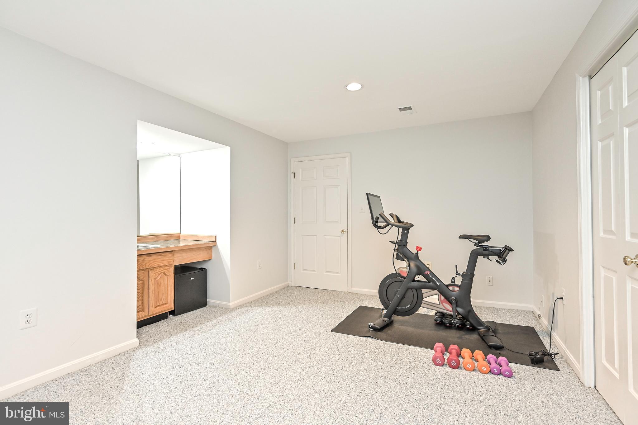 8942 Kenilworth Drive Burke, VA 22015 - Photo 63 of 72