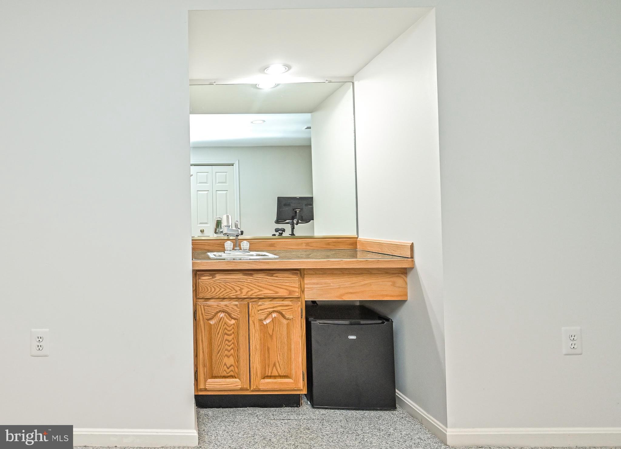 8942 Kenilworth Drive Burke, VA 22015 - Photo 65 of 72