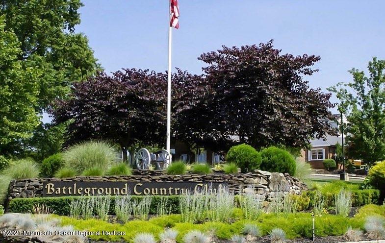 39 Bloomfield Road Manalapan, NJ 07726 - Photo 65 of 71 161662605_3732272196809345_6263705568421