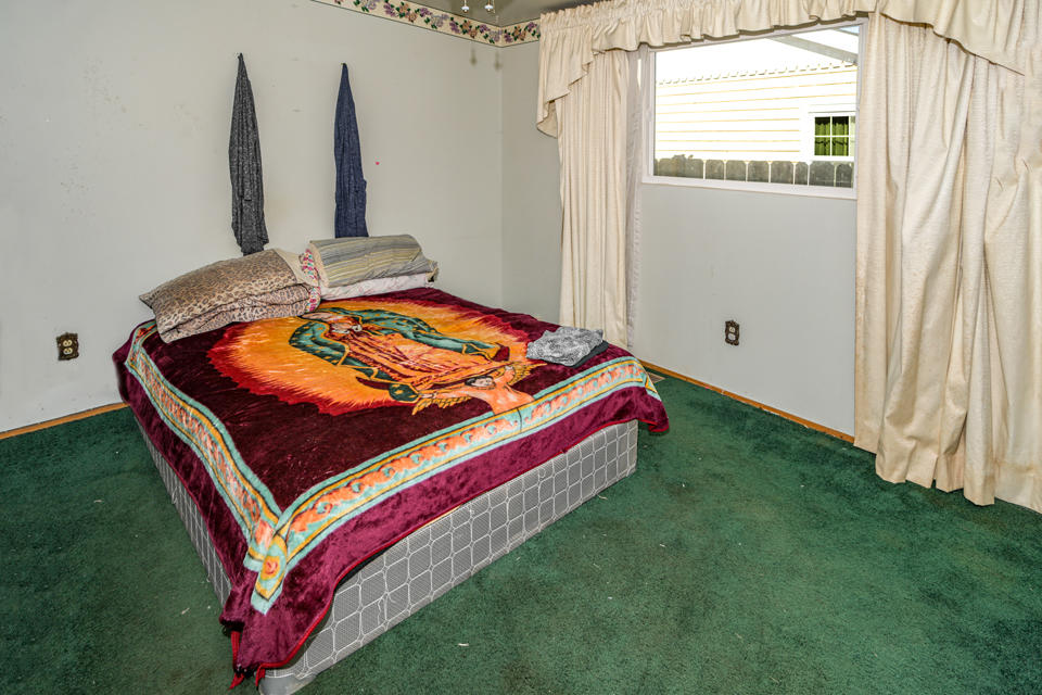 506 4th Avenue Rio Dell, CA 95562 - Photo 5 of 25