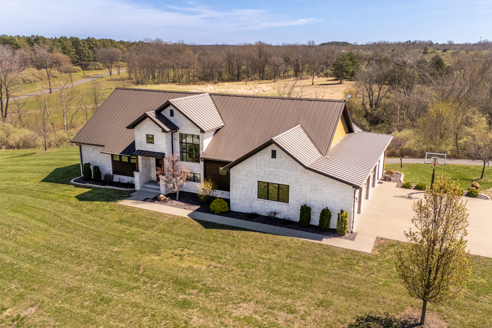 9909 Decatur Road Marion, IL 62959 - Photo 2 of 115