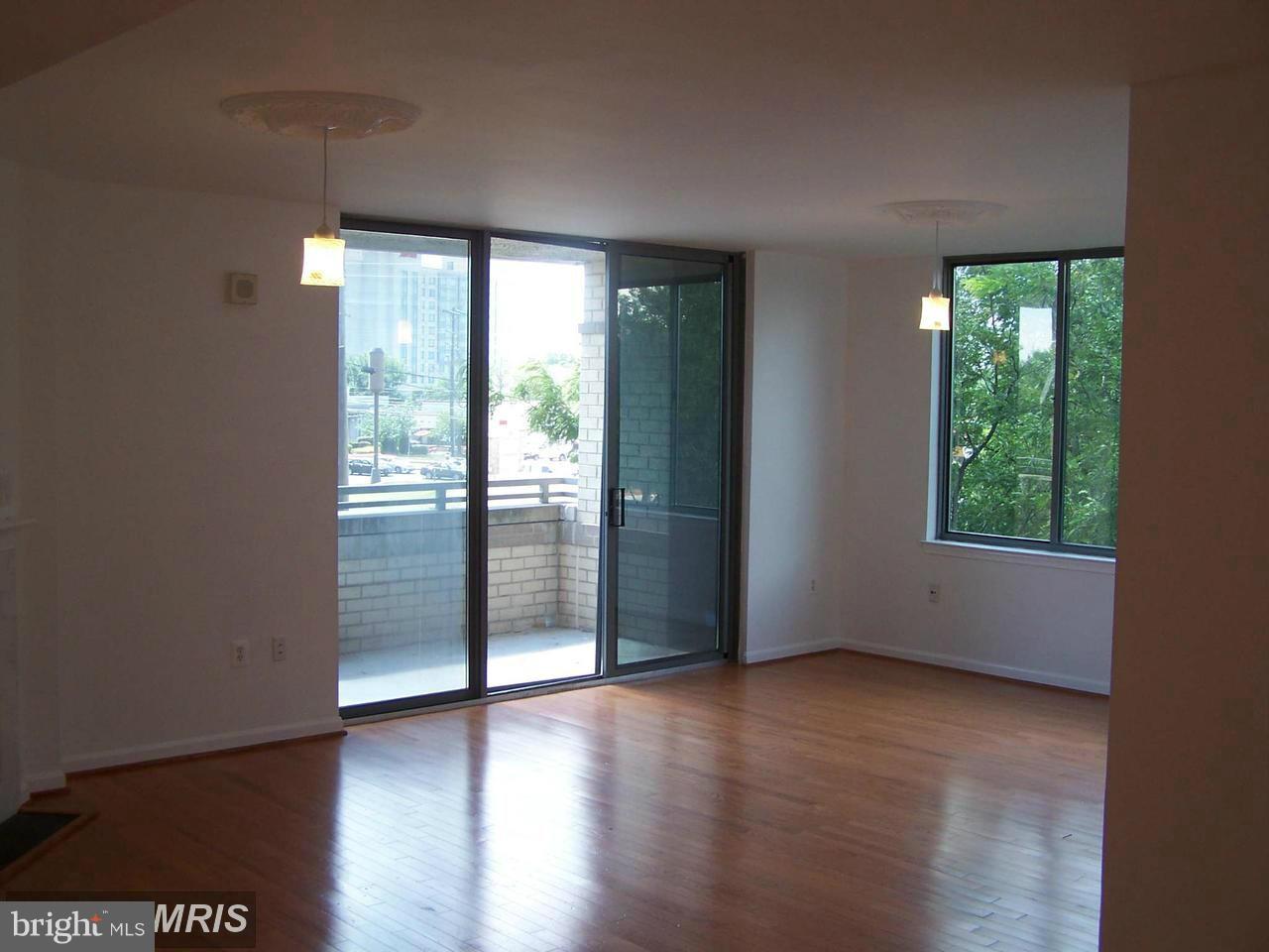 11710 Old Georgetown Road, Unit 217 North Bethesda, MD 20852 - Photo 15 of 23 Living Room